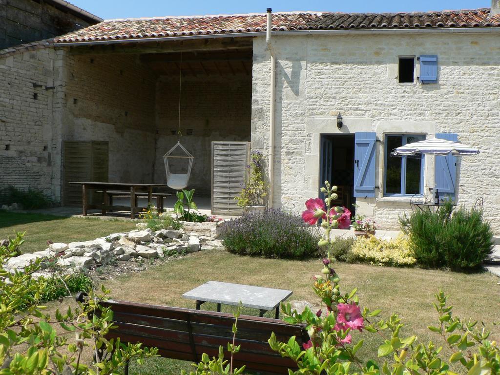 La Petite Maison Crezieres Δωμάτιο φωτογραφία
