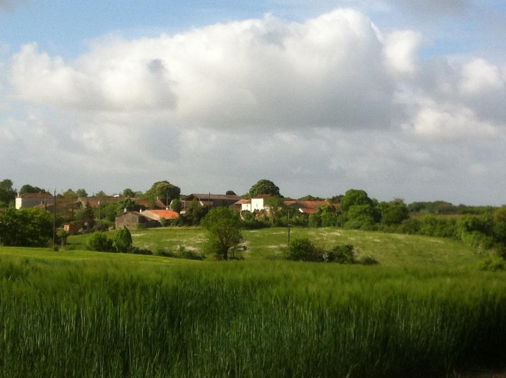 La Petite Maison Crezieres Δωμάτιο φωτογραφία