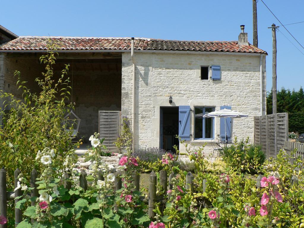La Petite Maison Crezieres Δωμάτιο φωτογραφία