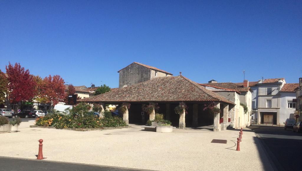 La Petite Maison Crezieres Εξωτερικό φωτογραφία